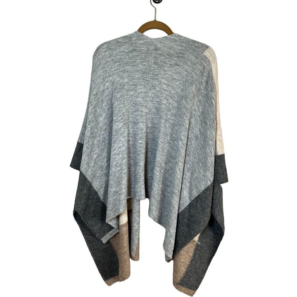 Cherish Sweater Women OS Gray Open Neck Poncho Neutral Color Block Shawl Winter - Picture 8 of 12